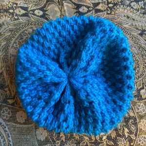 Beautiful Blue / Teal Beanie Hat 🧢